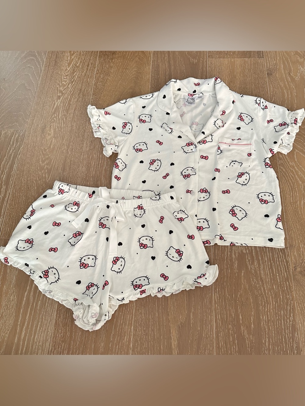 Hello Kitty White and Pink Short Sleeve Pajama Set